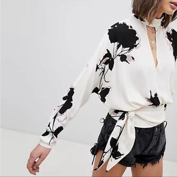 Free People S Say You Love Me Halter Cream Black Rose Key Hole Back Blouse - Picture 2 of 14